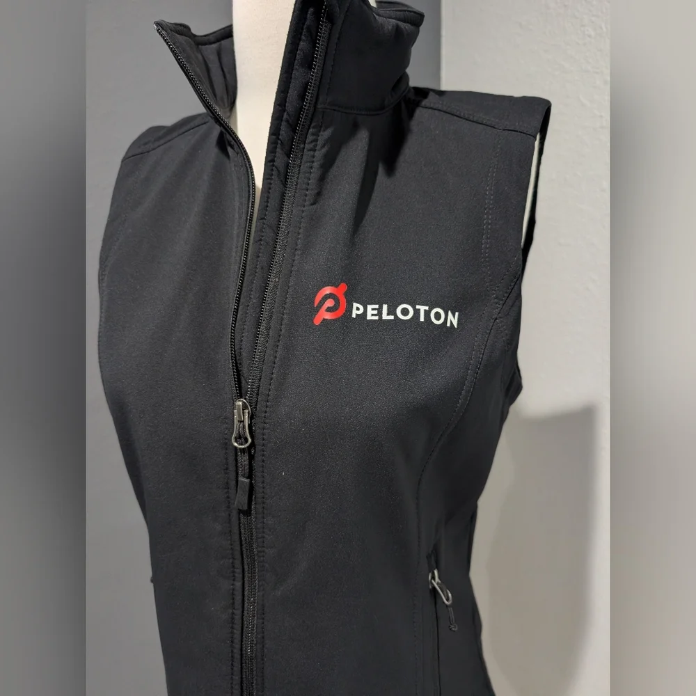 Peloton x Port Authority Black Softshell Vest - Ladies Medium - Full Zip - Picture 2 of 10